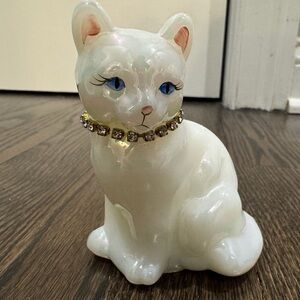 Fenton Cat Rhinestone Necklace Iridescent White Artist T Gaskins Figurine